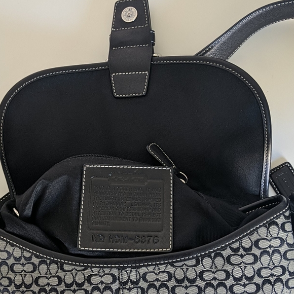 Coach - Picture 7 of 9